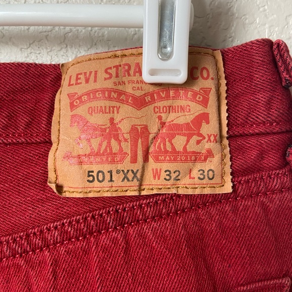 Levi’s Crimson Red Button-Fly 100% Cotton 501 Jeans - Picture 2 of 8